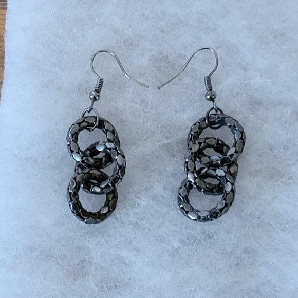 Silverworks black hematite shimmer 3 rings hook earrings - Picture 2 of 3